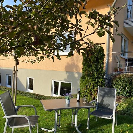 Appartement Am Weinberg 拉德博伊尔 外观 照片